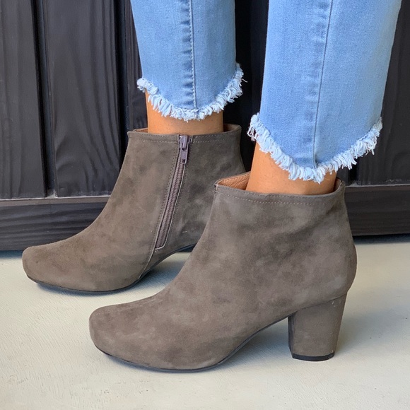 Comfortable Butter Soft Calf Leather Ankle Booties - Picture 2 of 4